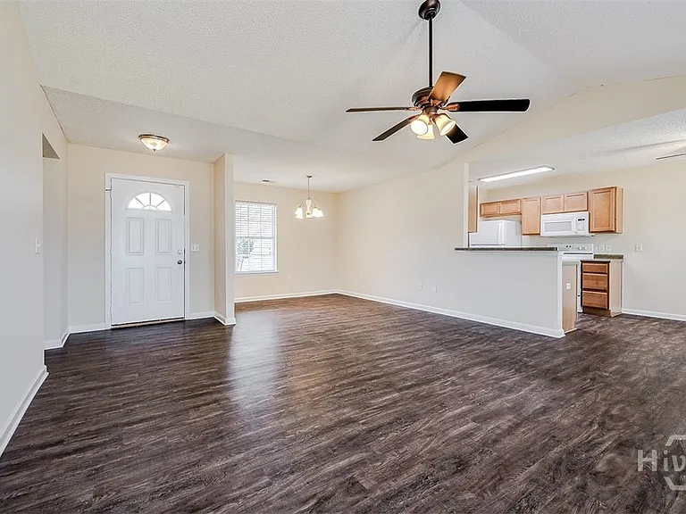 404 Pine Top Rd — Photo 7