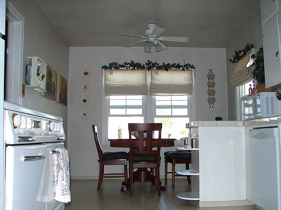 Kitchen/Dinning Area