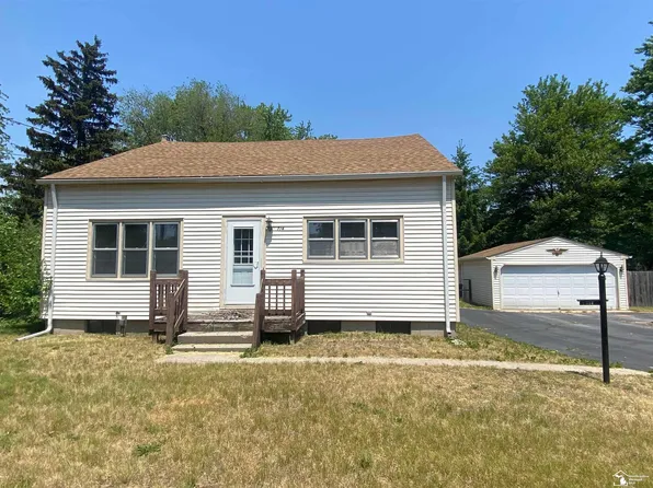 714 King St, Temperance, MI 48182
