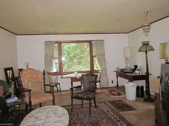 2nd image of 4322 Martin Dr