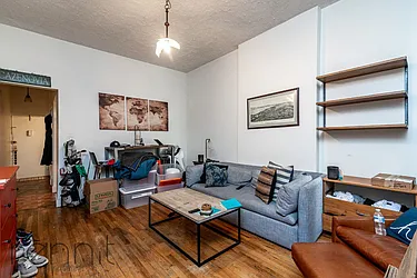 Rented by Rennit Inc.