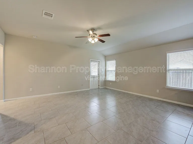 8002 Carillon Way — Photo 5