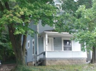 933 Owen Ave, Akron, OH 44311
