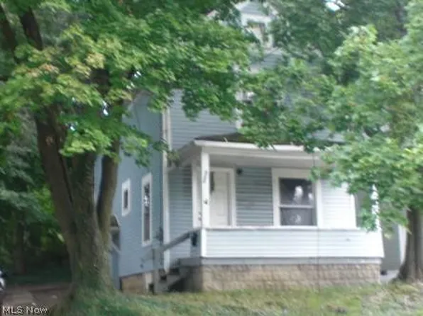 933 Owen Ave, Akron, OH 44311