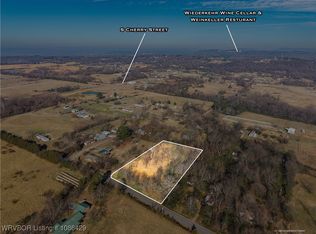 1326 S Fir St, Ozark, AR 72949