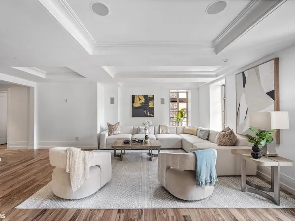 140 East 63rd Street 5C image 2 of 11