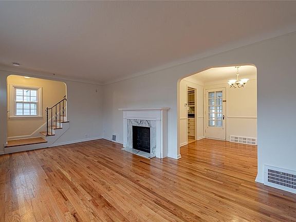 5th image of 4896 Oakland Dr