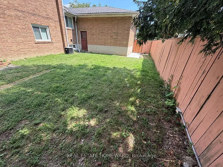 54 Ladyslipper Ct #MAIN2ND — Photo 24