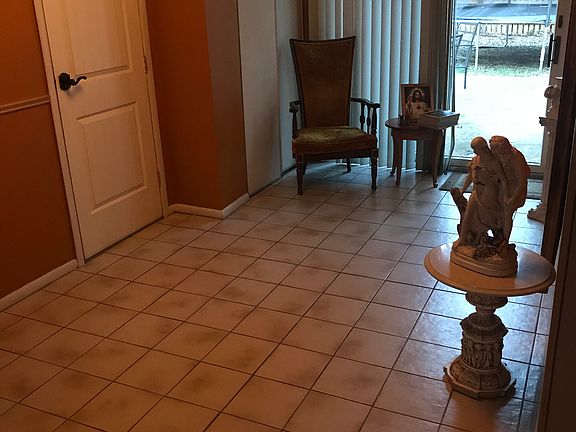 Spacious entry foyer