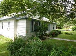 5 Harrimac Rd, Putnam Valley, NY 10579