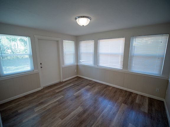 3rd image of 750 Terrace Ave