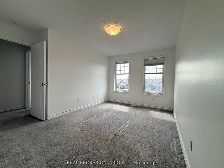 66 Fallengale Cres — Photo 27