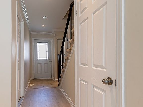 3rd image of 12 Lankin Blvd #2