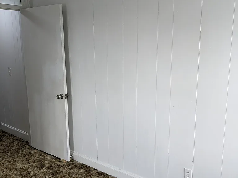 Third floor, front bedroom