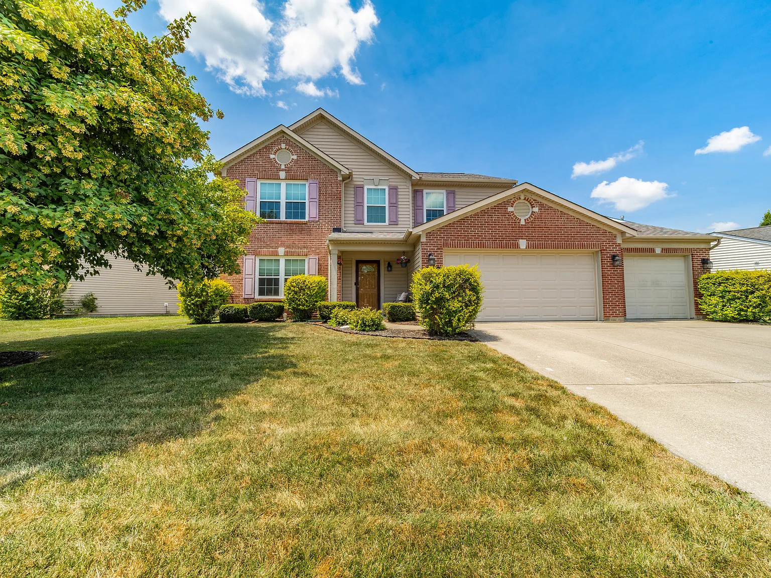 4 bed, 1932 sqft, $2,495 — Photo 3