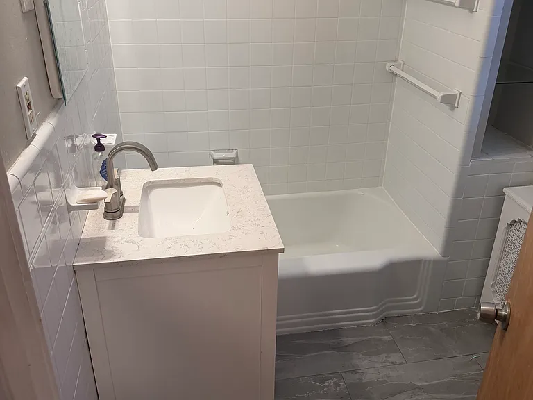 22 W Linden Ave #B — Photo 5