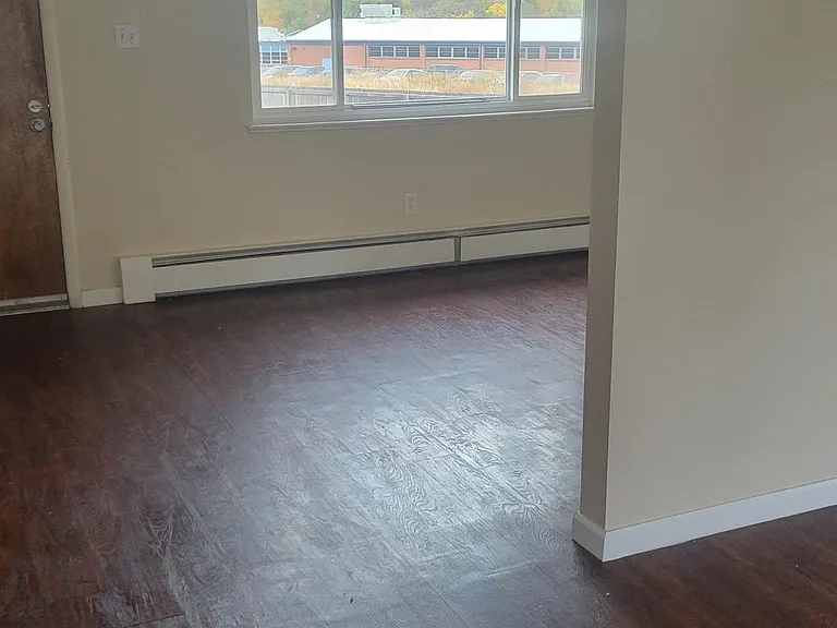 7519 Stuart St — Photo 11