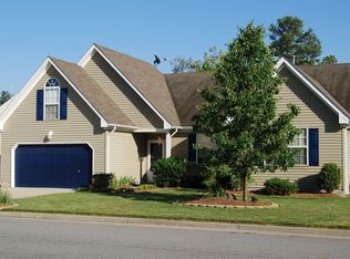 1124 Woods Pkwy, Suffolk, VA 23434