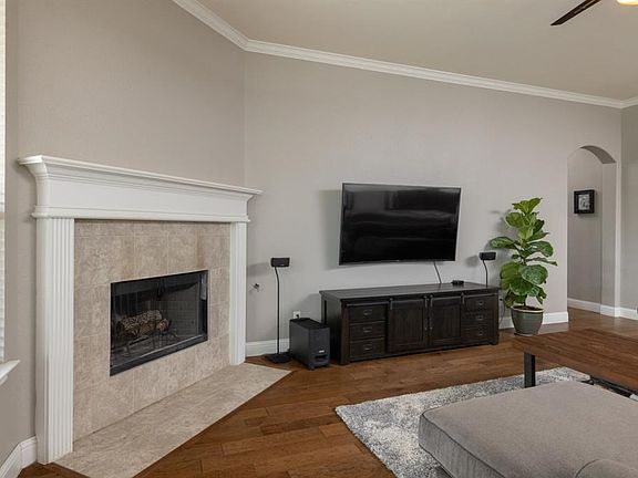 3rd image of 2501 Coral Cove Ct