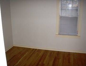5th image of 111 Highmoor Dr