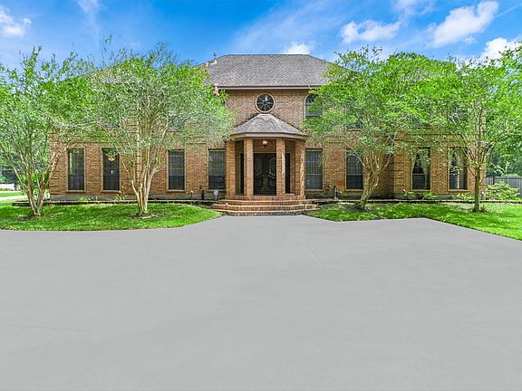 4th image of 904 Myrtlewood Dr