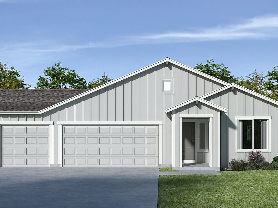 Farmhouse - 3 car