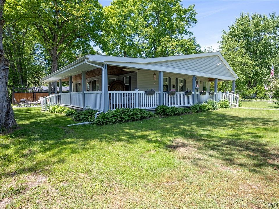 1st image of 38 Wide Beach Rd