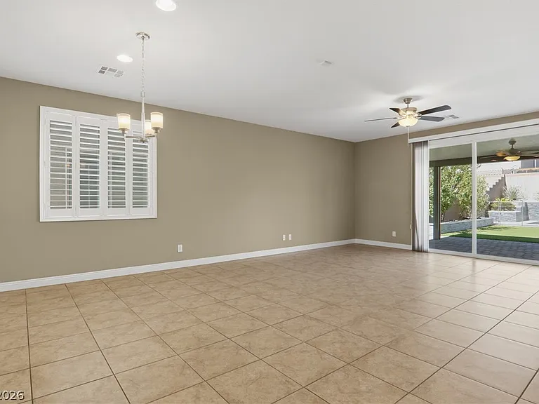 4627 Chestnut Tiger St — Photo 12