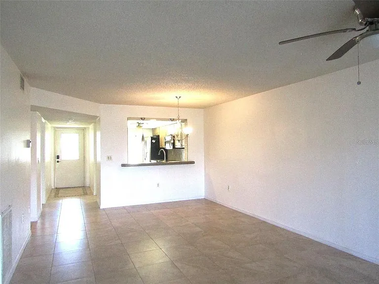 4434 Weybridge St #81 — Photo 14