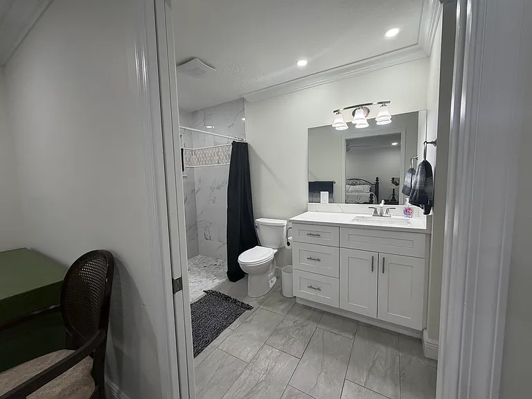 705 High Point Blvd N #C — Photo 7