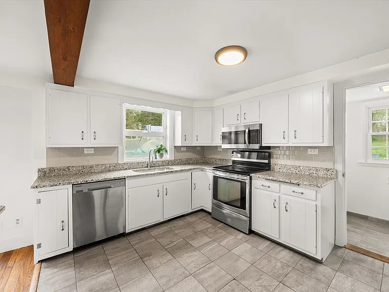 214R Highland Rd — Photo 57