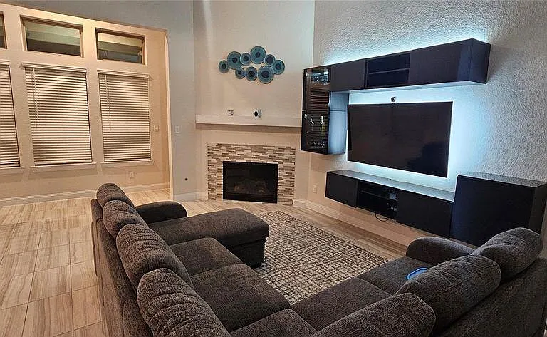 13423 Alpine Mountain Ln — Photo 3