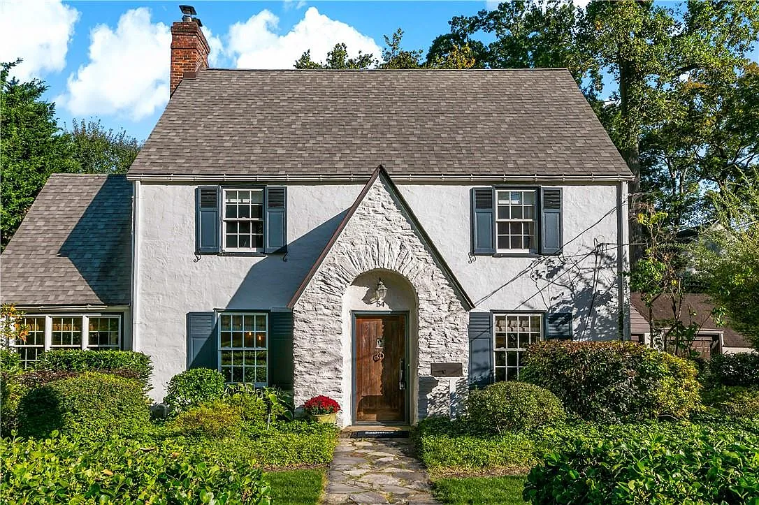 54 Walbrooke Road photo 1