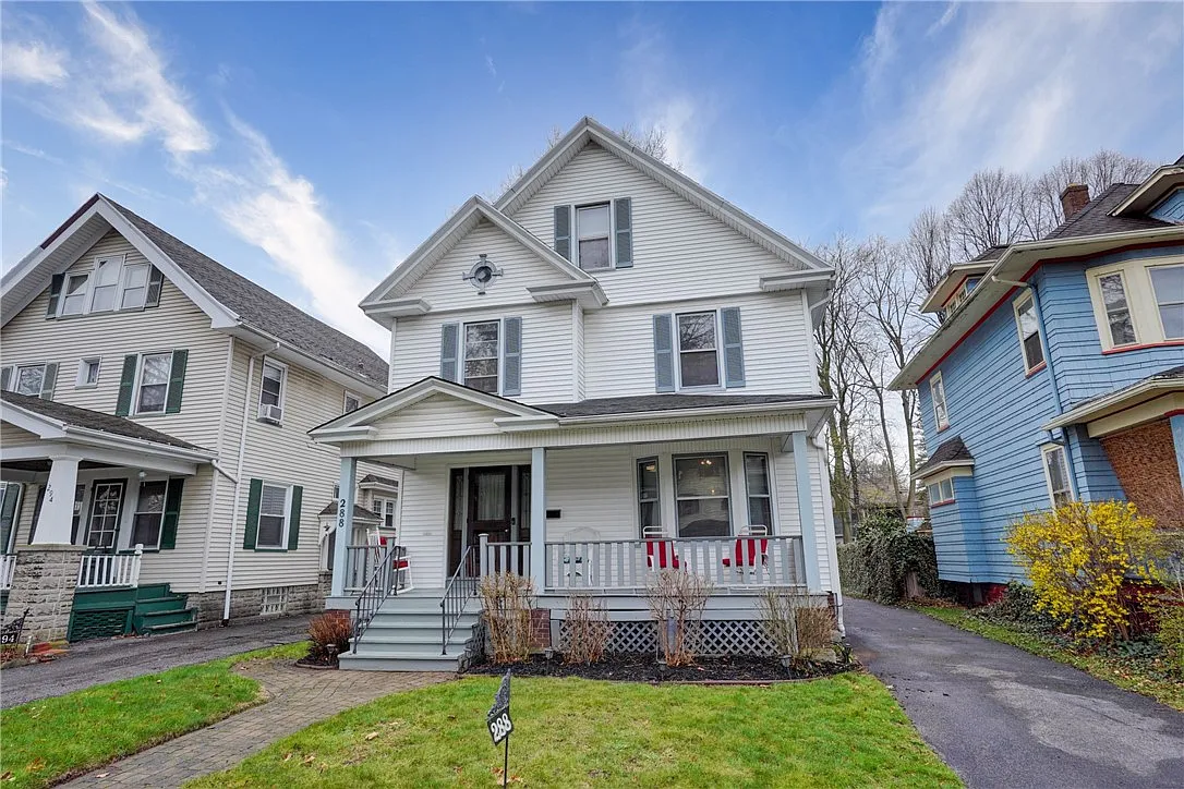 288 Elmdorf Ave photo 1