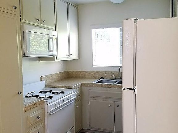 5th image of 4476 Marlborough Ave APT 1