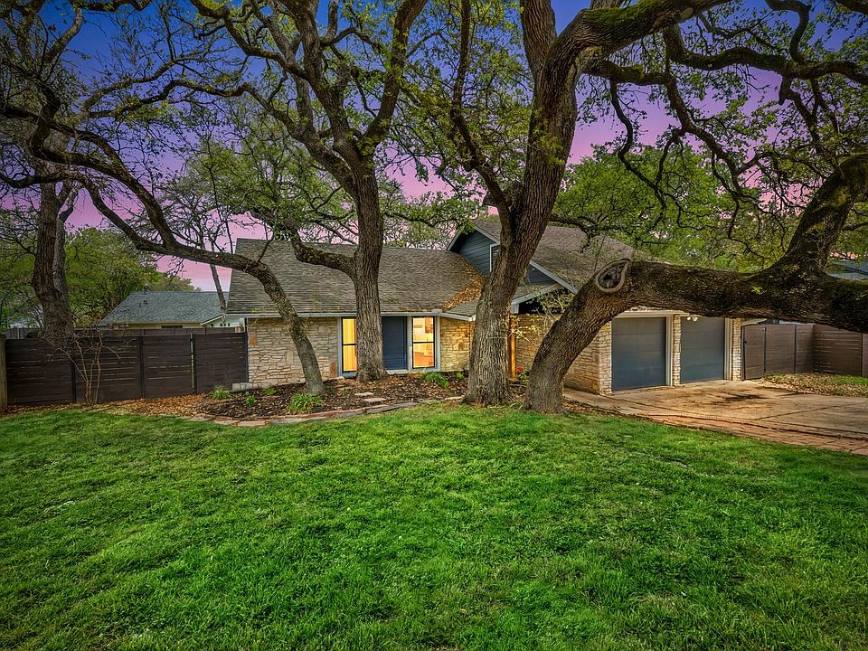 1st image of 4902 Big Trail Cir
