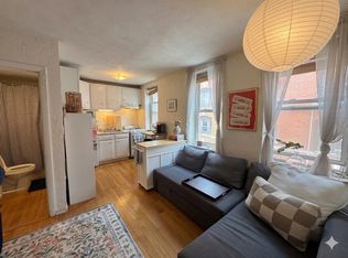 35 Charter St APT 6, Boston, MA 02113