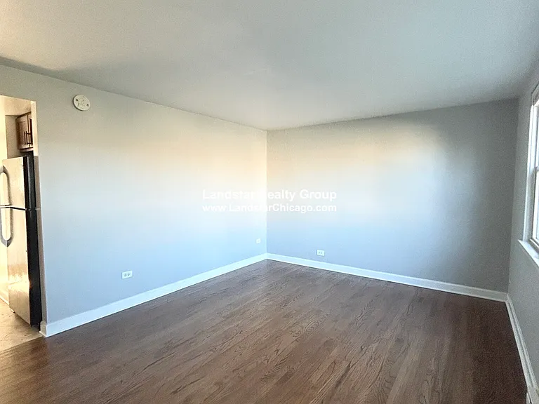7628 N Milwaukee Ave #1B — Photo 2