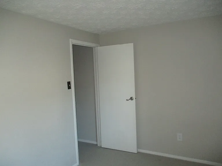 8601 Kenosha Ct — Photo 21