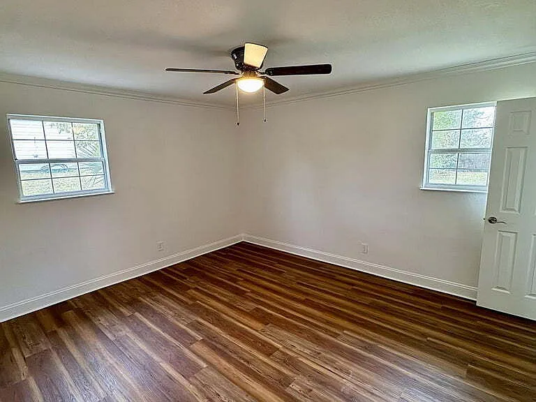 312 Missouri Ave — Photo 13