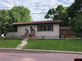 118 Davis St, Mankato, MN 56001