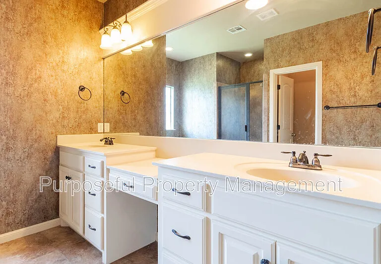 9008 NW 79th St — Photo 21