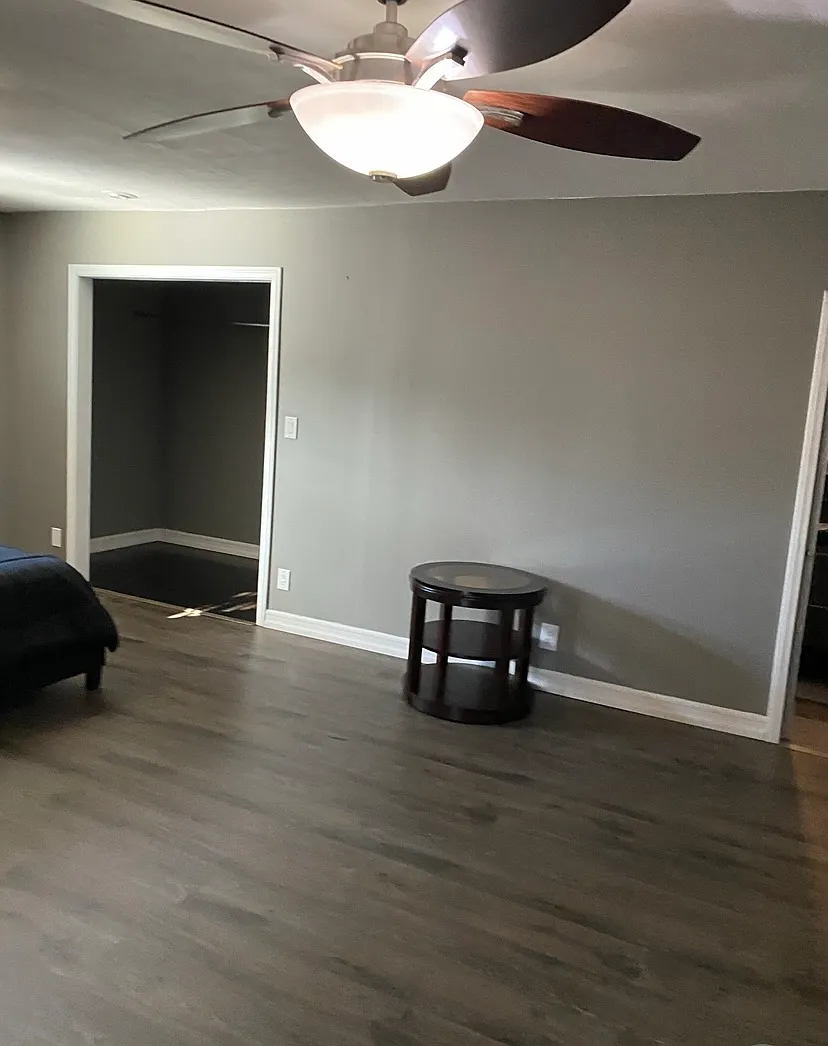 1 bed, $1,300 — Photo 2