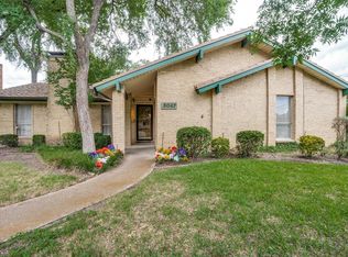 5047 Urban Crest Rd, Dallas, TX 75227