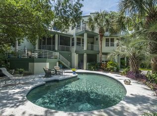 840 Middle St, Sullivans Island, SC 29482