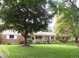 742 Westbourne Dr, Bloomfield Hills, MI 48301