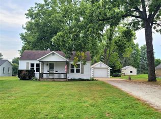 2206 E 5th St, Washington, MO 63090