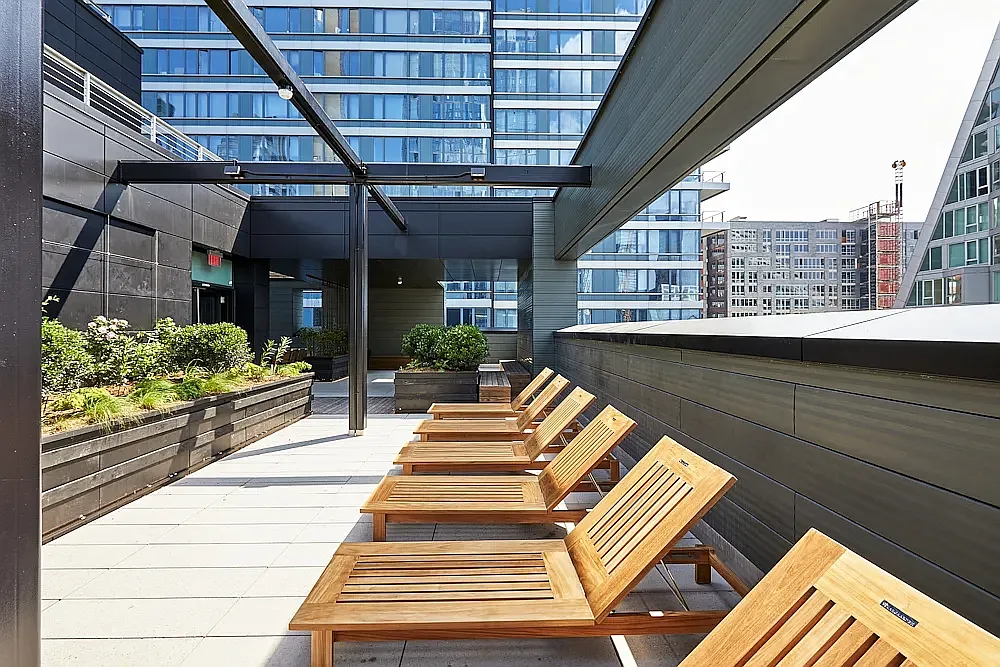 600 West 58th Street — Photo 4