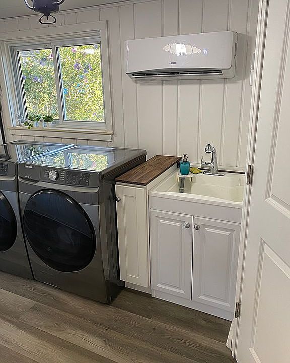 Laundry with utility sink