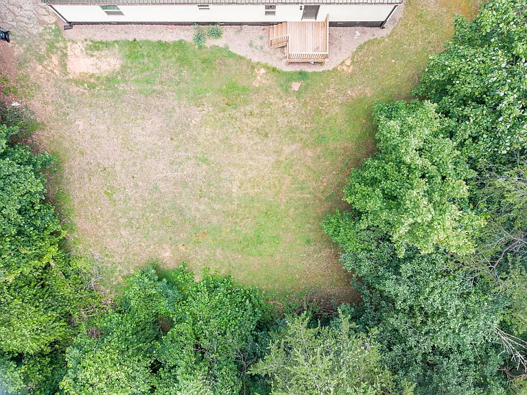 206 Primrose Rd — Photo 2